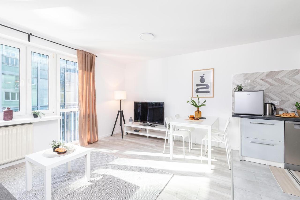 Superapart Jana Pawla II 18 Varsovia Exterior foto