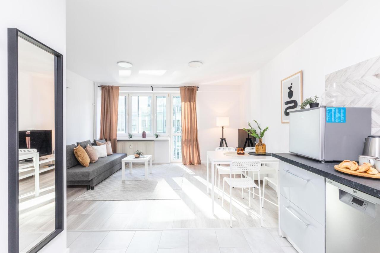 Superapart Jana Pawla II 18 Varsovia Exterior foto